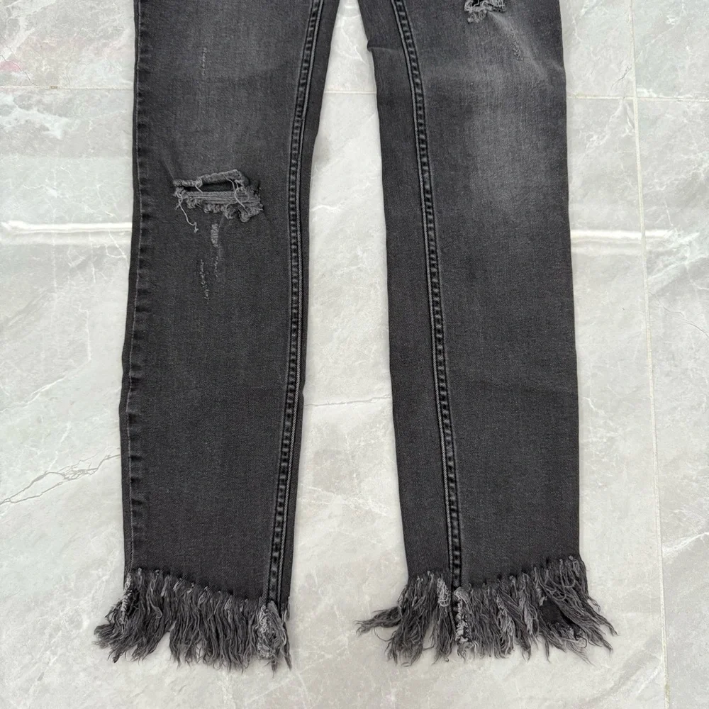 Women’s Free People Great Heights Washed Black Frayed Skinny Jeans Size 25
